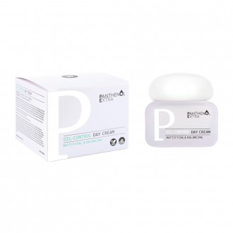Panthenol Extra Oil-Control Κρέμα Ημέρας Ελαφριά ενυδατική κρέμα σε μορφή gel με κουτί